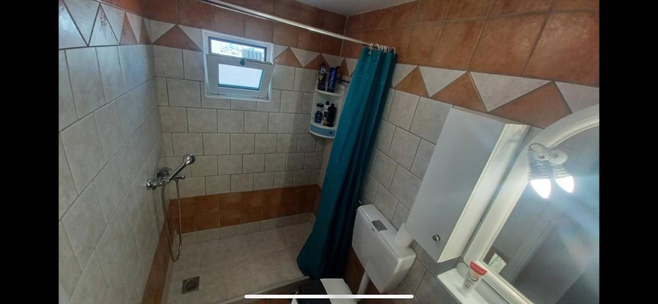Ferienwohnung Michalis-Athina Nea Alikarnassos Exterior foto
